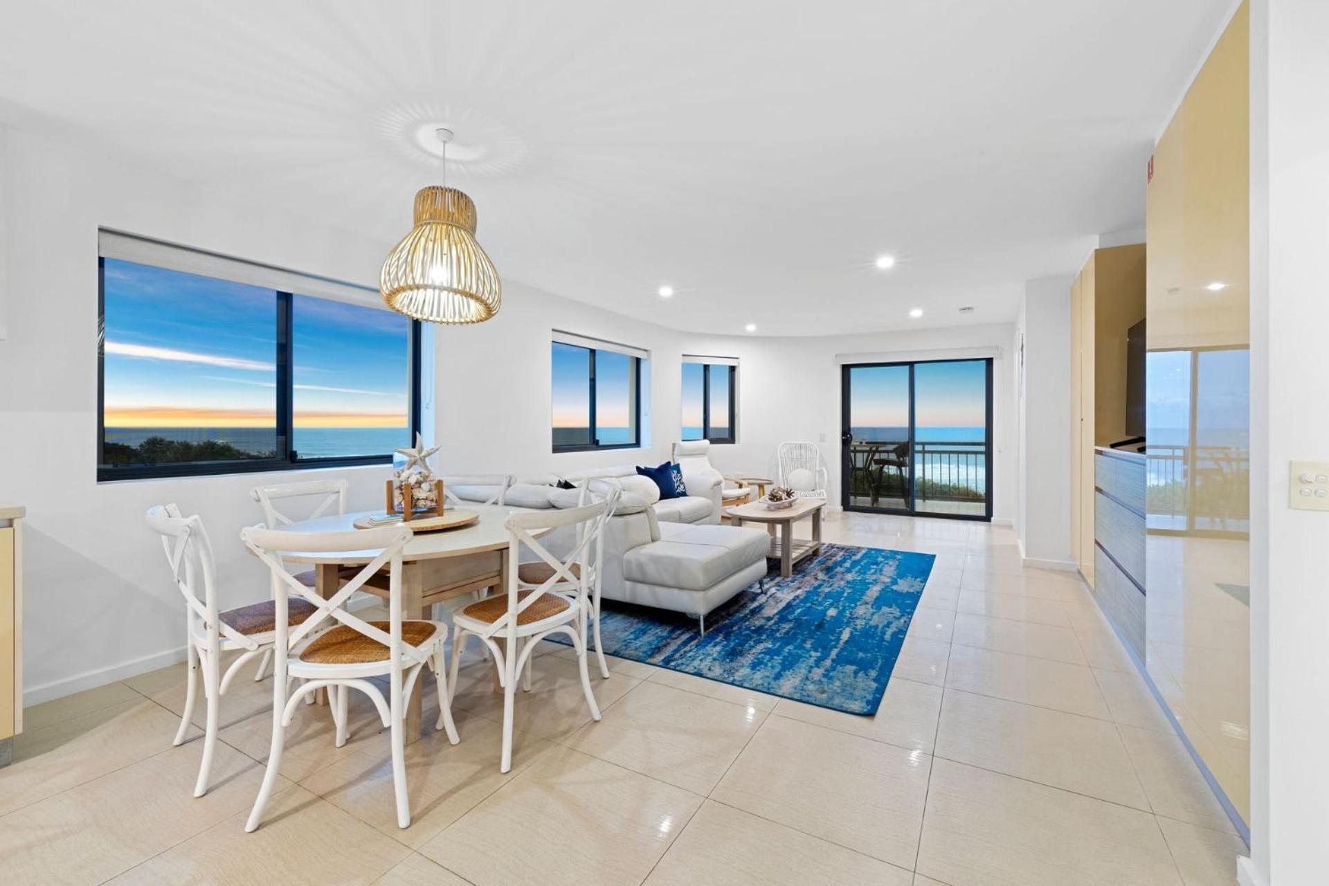 Shoreline 9 Penthouse With Ocean Views ヘイスティングス・ポイント エクステリア 写真